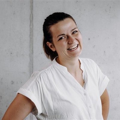 Prof. Mag. Julia Köpf